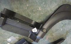 Крыло кабины левое длинное (нового образца) Euro 3 HOWO WG1642230105 (черное)