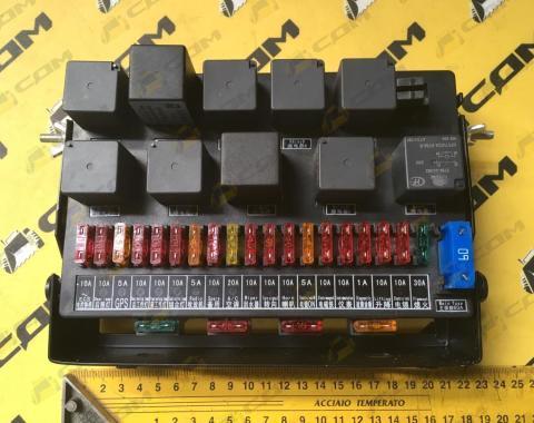 Блок предохранителей CDM860