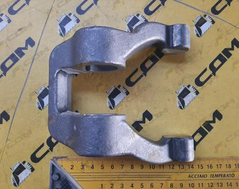 Вилка сцепления AZ2214260001